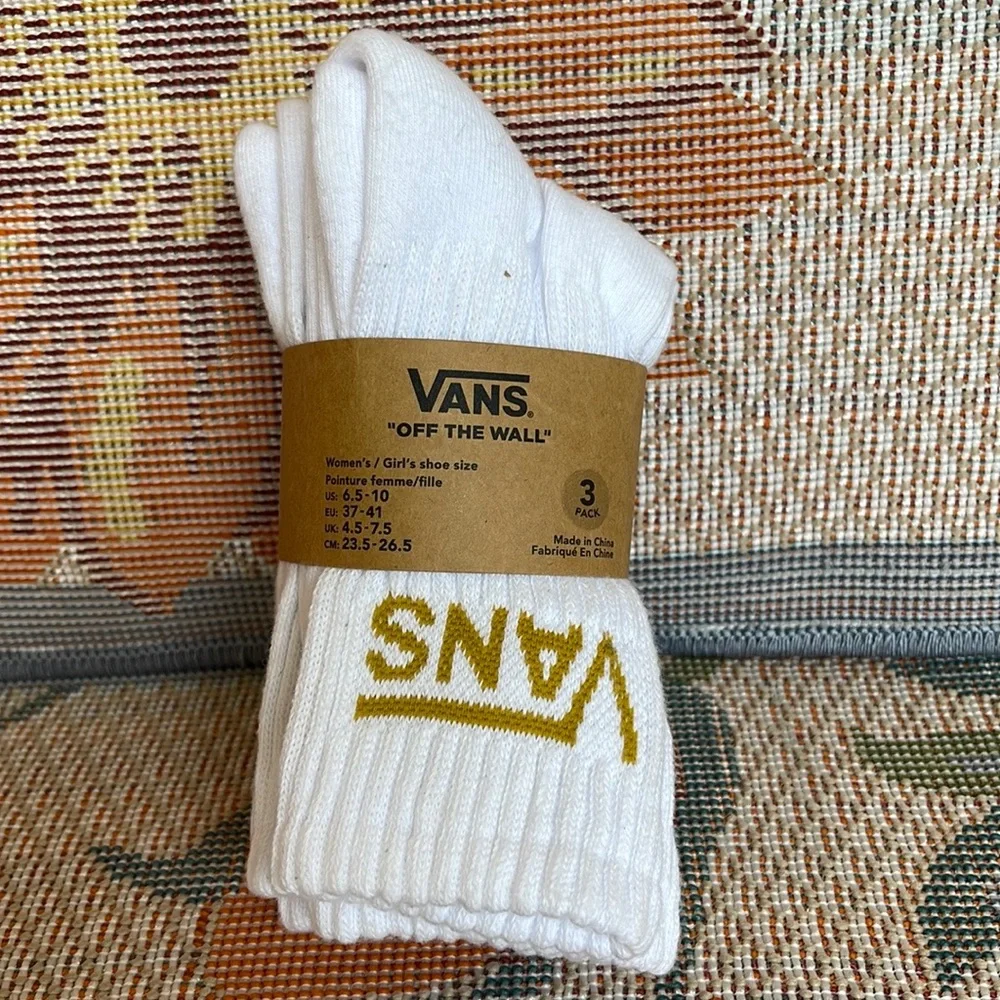 VANS “Off The Wall” Women’s 3 pairs socks set NWT